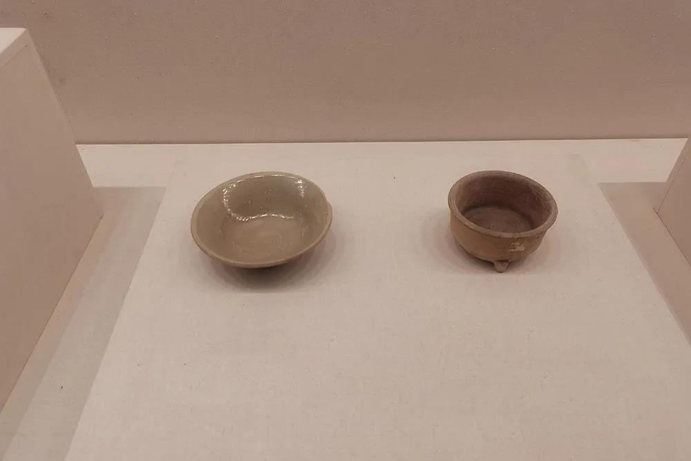 青釉瓷碗 宋代（公元960—1279年）