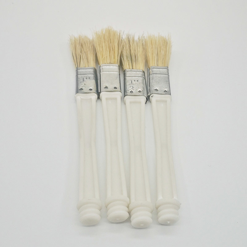 Pig hair brush