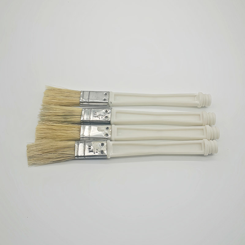 Bristle brush