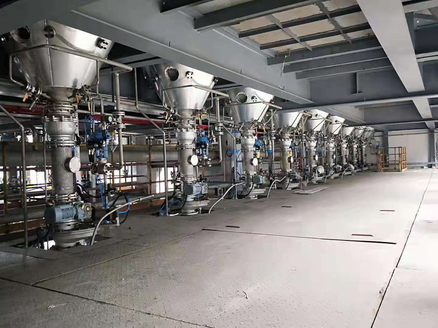气力输送系统用于输送散装物料