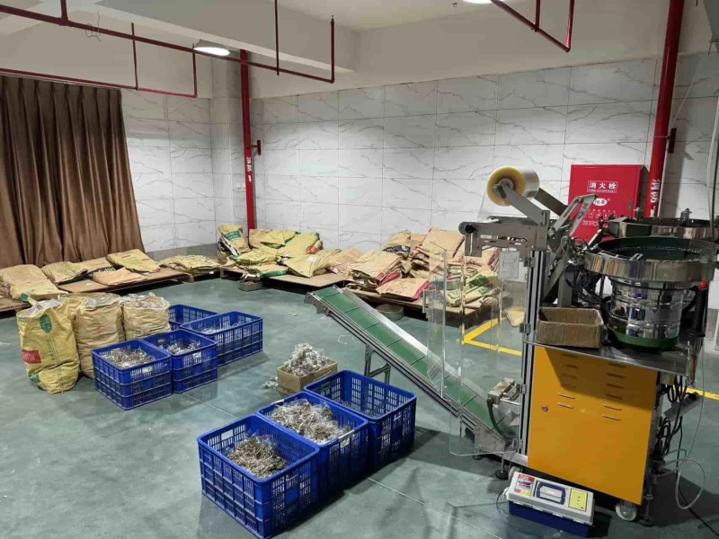 Warehouse for packaging materials and accessories