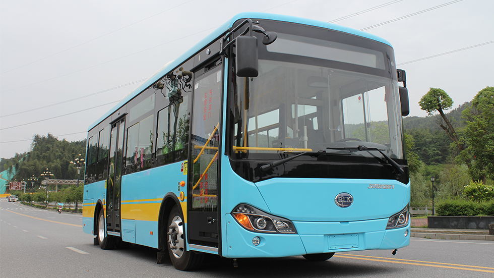 8米国内纯电动公交车