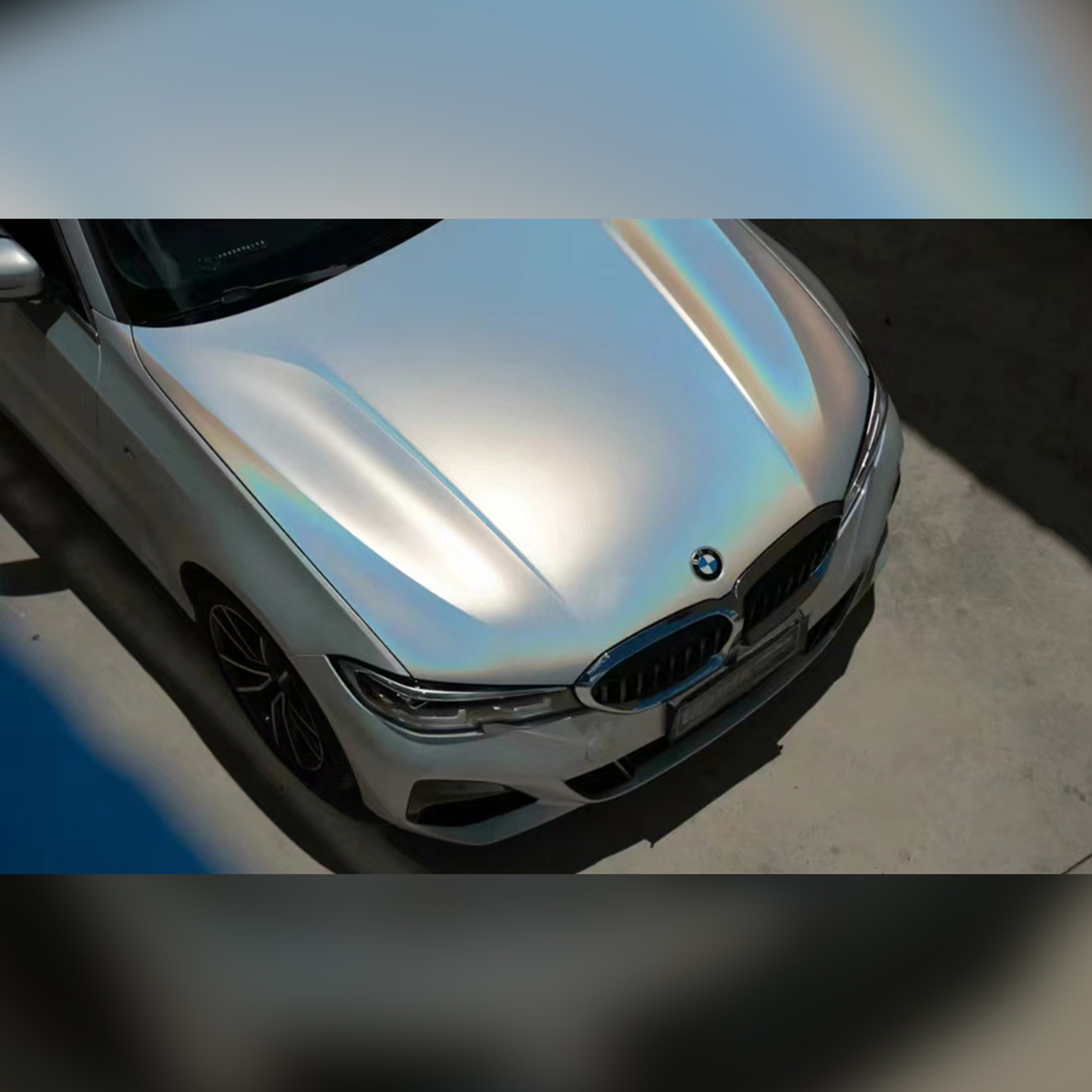 Holographic White