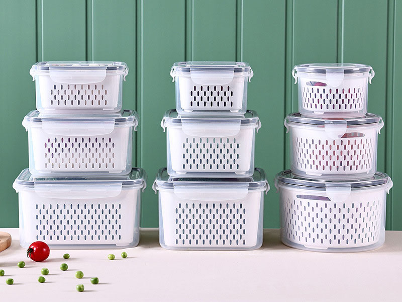 What precautions should be taken when selecting a suitable fresh-keeping box?