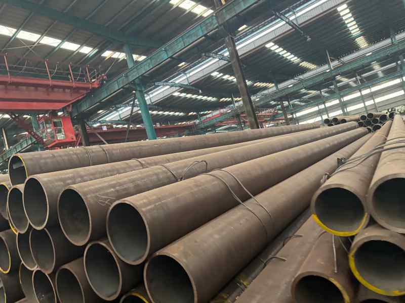 Cold formed welded structural hollow sections of non-alloy and fine grain steels.