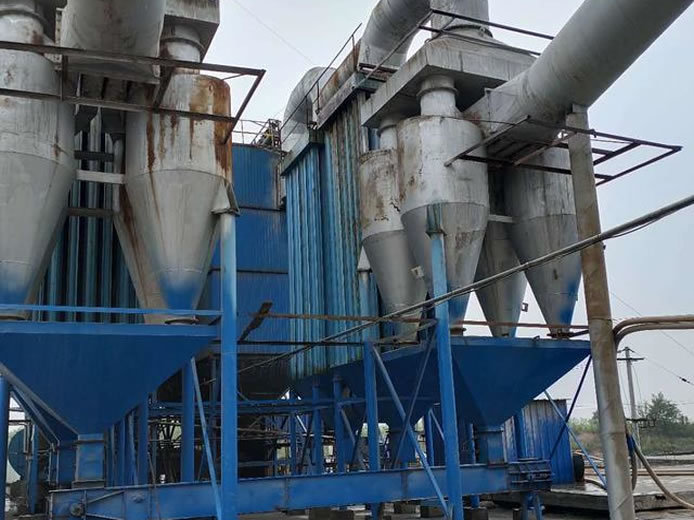 Dust cleaning for pulse bag filter bags and boiler bag filters
