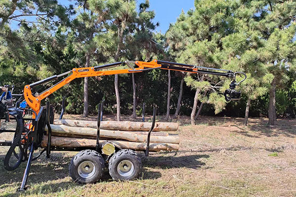 What are the precautions for using a wood grabber?