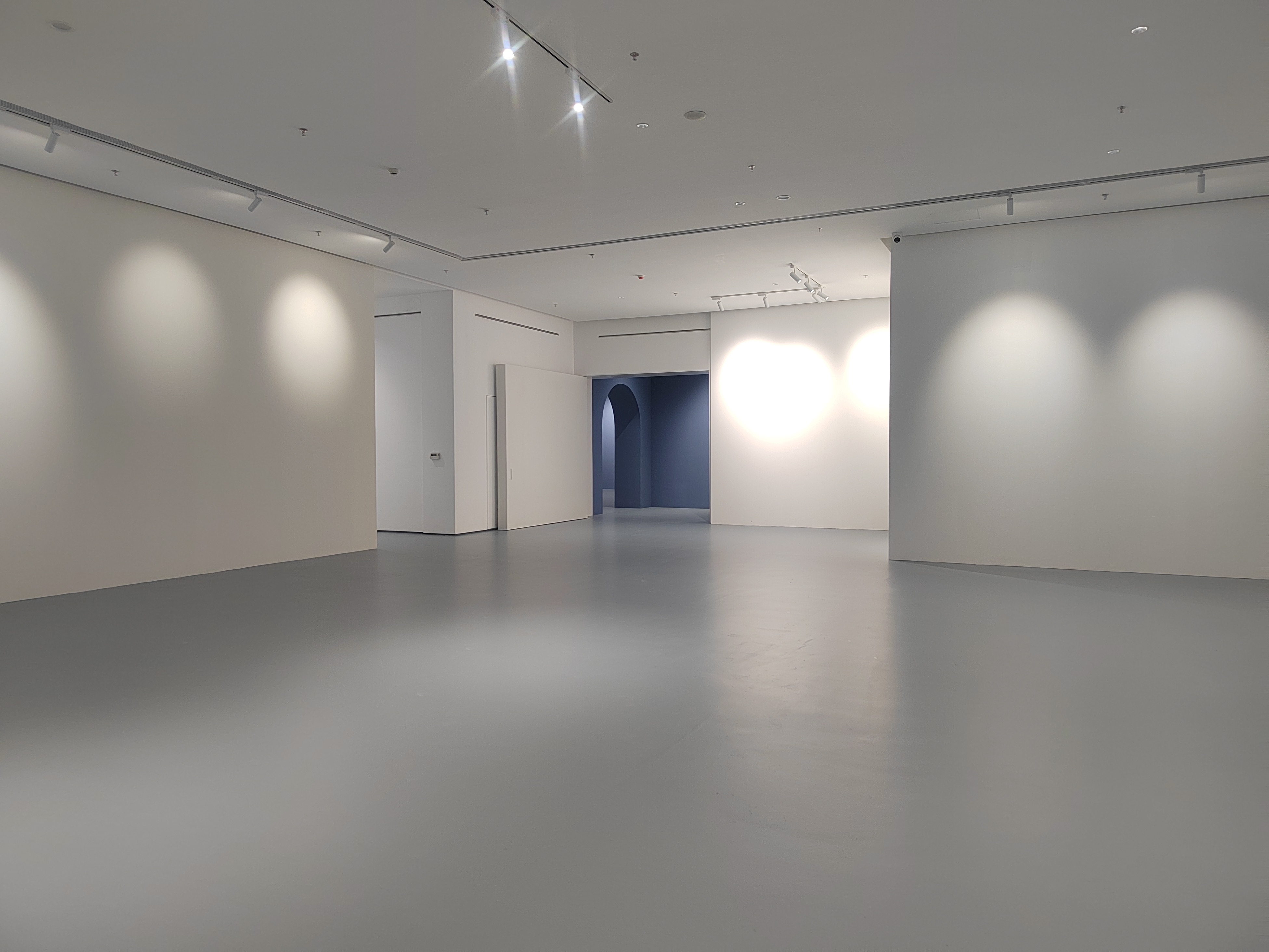 Dafen Art Museum, Shenzhen - Exhibition Hall