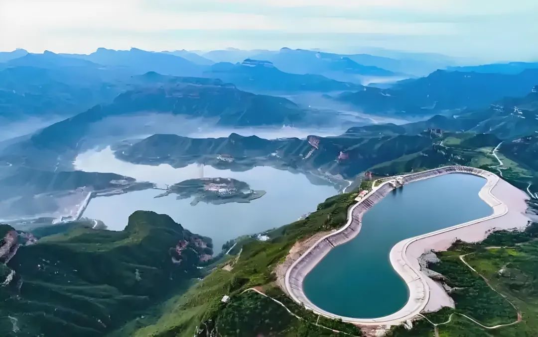 河北张河湾抽水蓄能电站 - 机房区域
