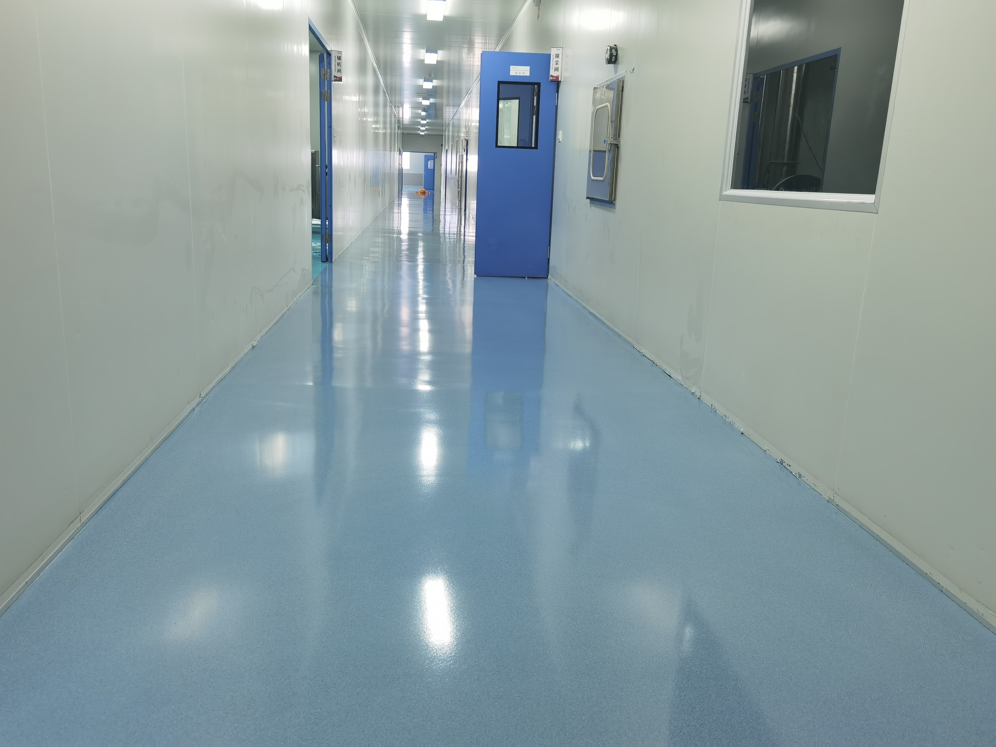 The Marvel of Epoxy Floors: A Guide to Durability and Style