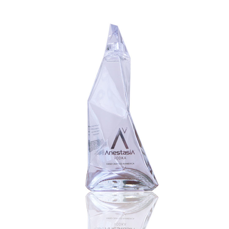 B0321-750 Custom 750ml liquor bottle