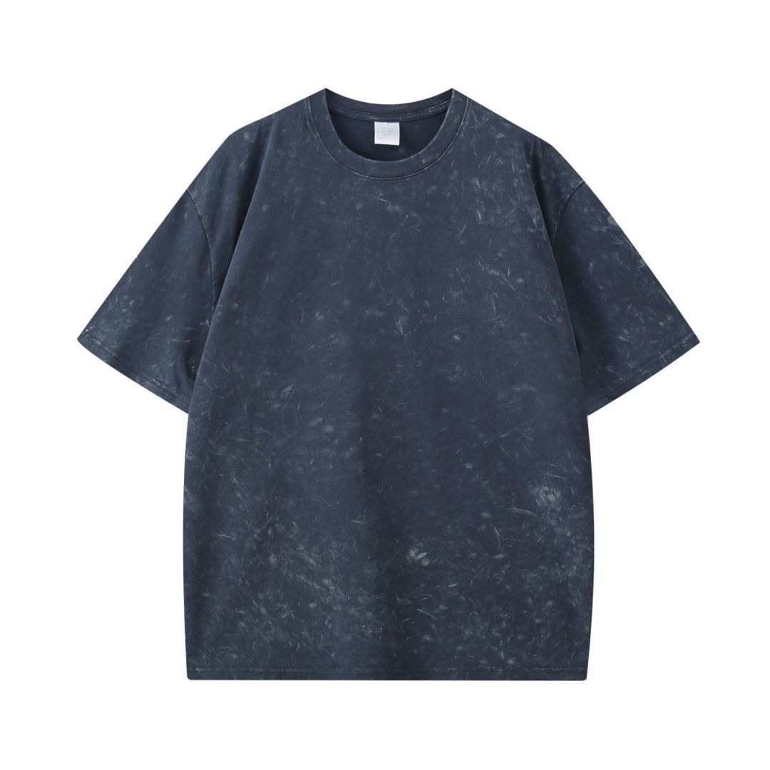 Wax-resist dyeing, washed, snowflake-patterned, round-neck T-shirt Wax-resist dyeing, washed, snowflake-patterned, round-neck T-shirt
