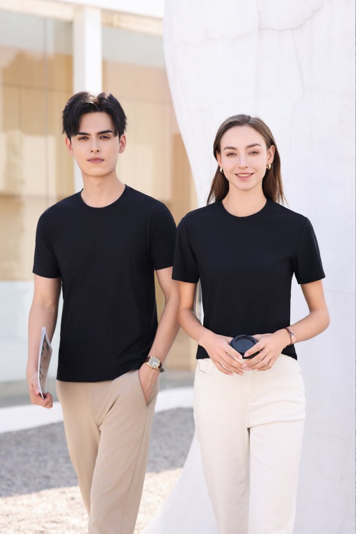 Dynamic beading ice silk fabric quick-drying round neck T-shirt Dynamic beading ice silk fabric quick-drying round neck T-shirt