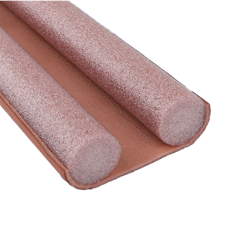 Door bottom sealing strip-type