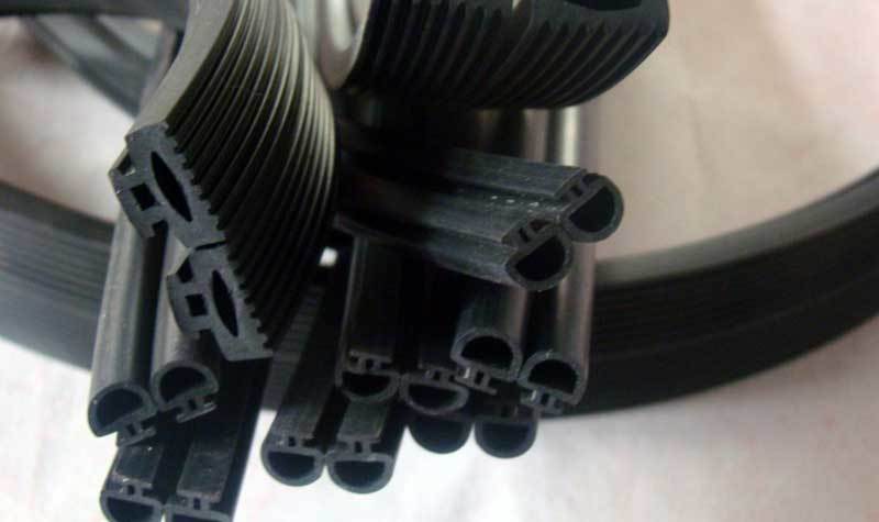 Classification and characteristics of door and window sealing strips