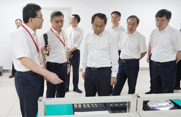 單忠德來(lái)訪