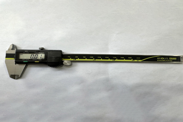 Digital calipers