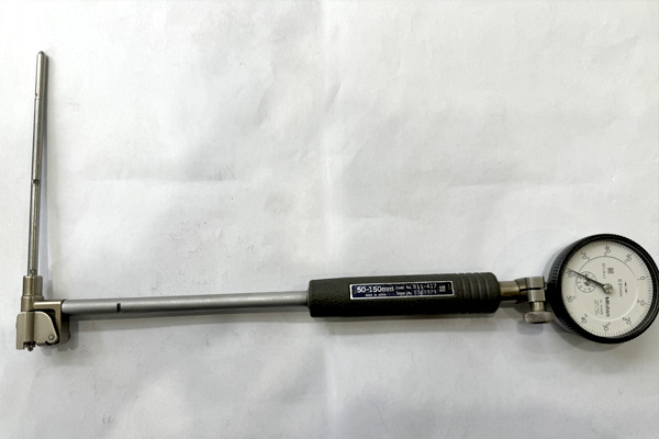 Inside diameter dial indicator