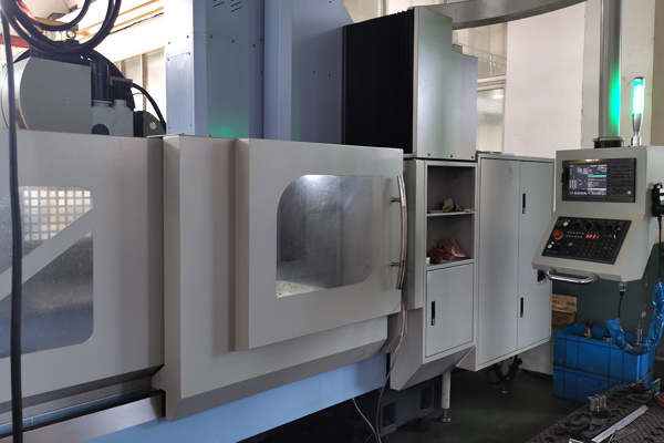 Gantry milling machine