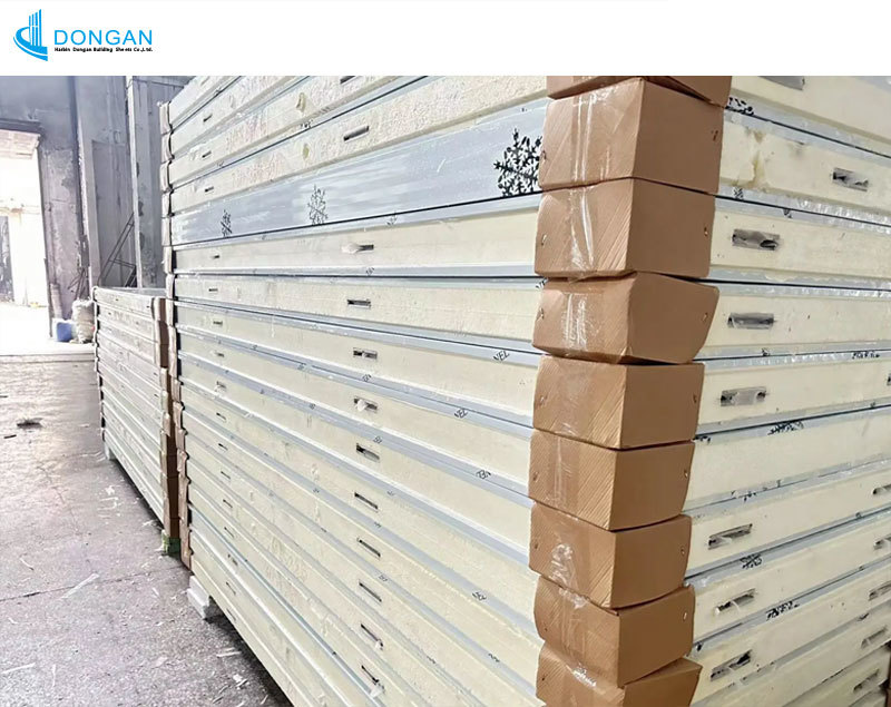 Cam lock cold storage panel