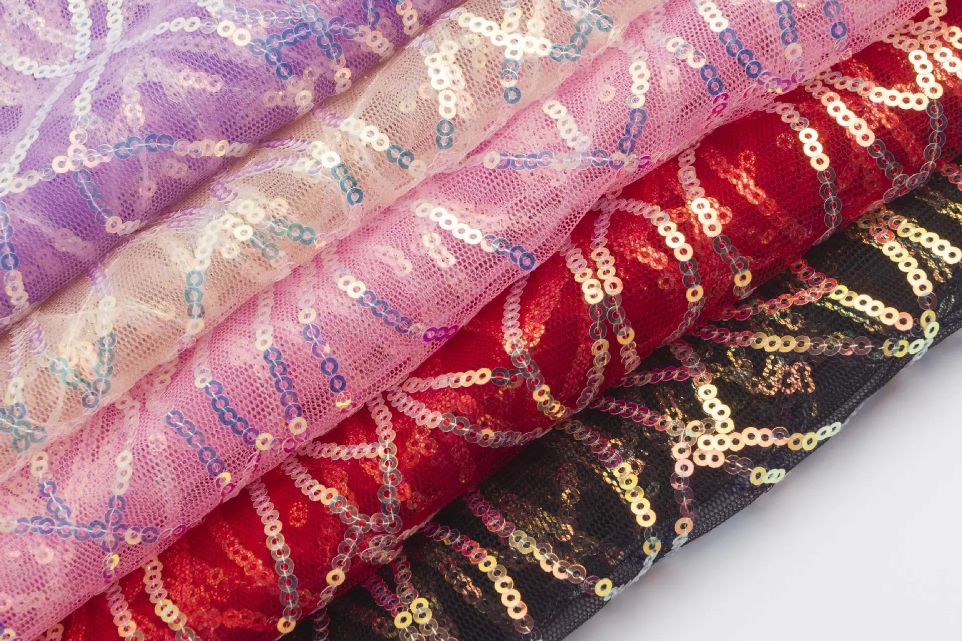Characteristics of Sweatcloth Fabrics Introduction to the Characteristics of Sweatcloth Fabrics
