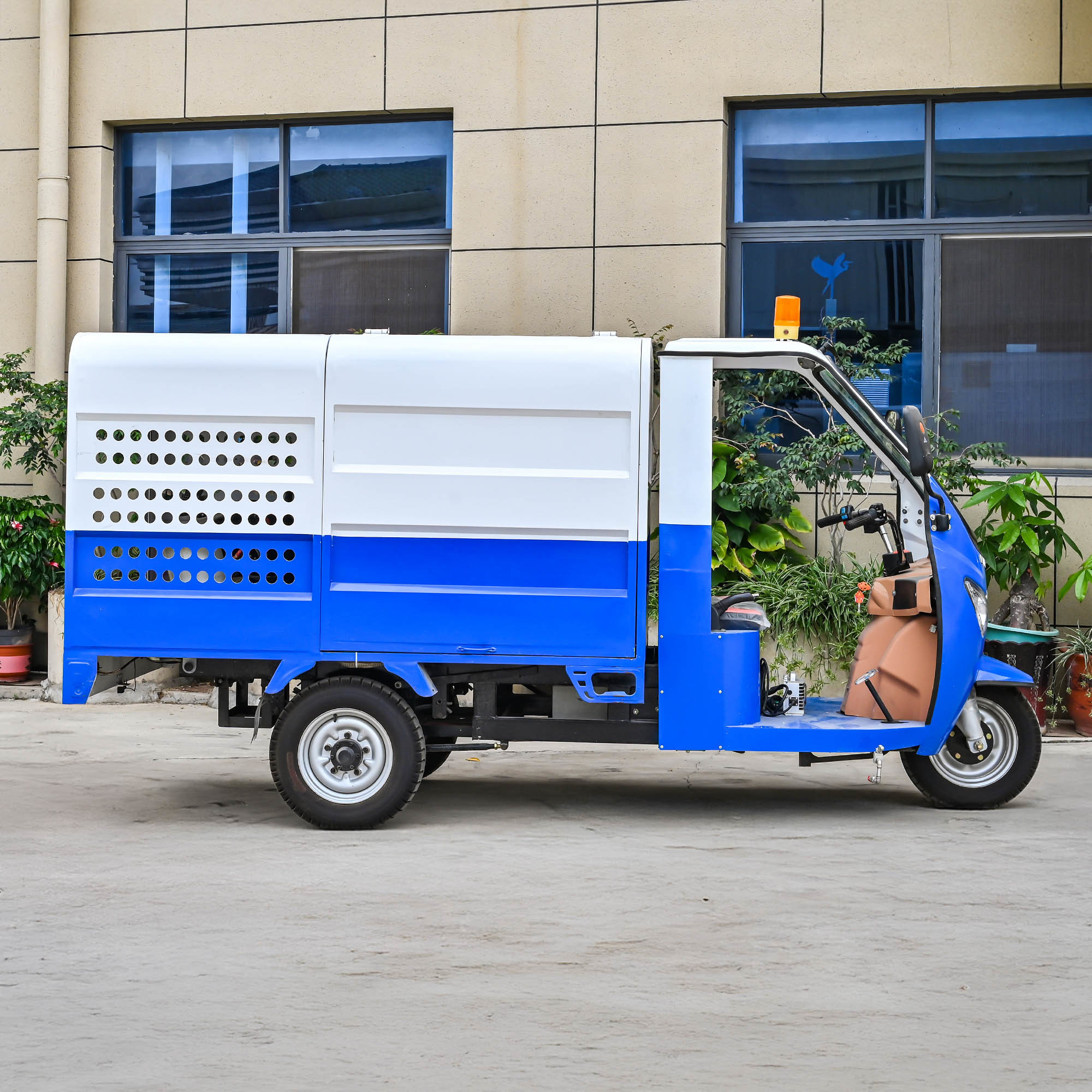 LF-CD 308B Electric high-pressure washing car
