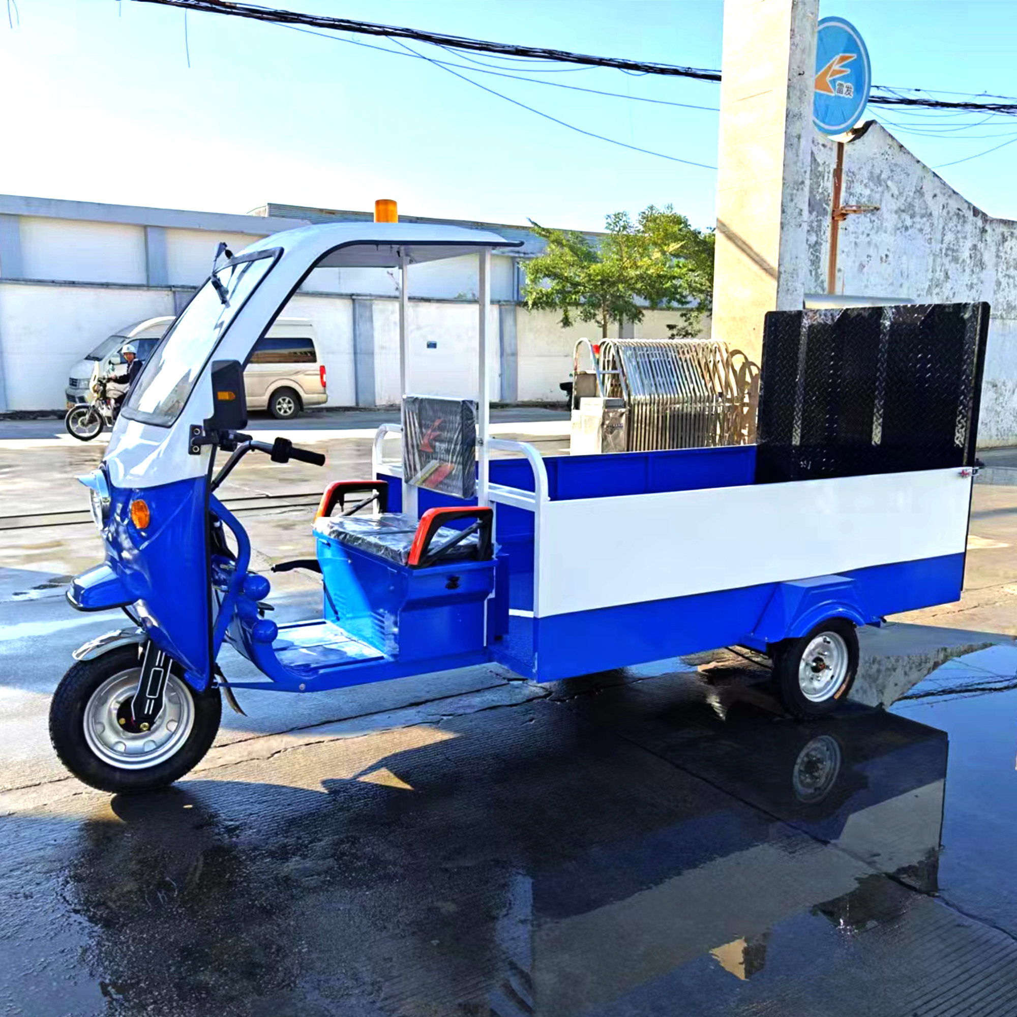 LF-YD 309A electric 6-barrel garbage truck