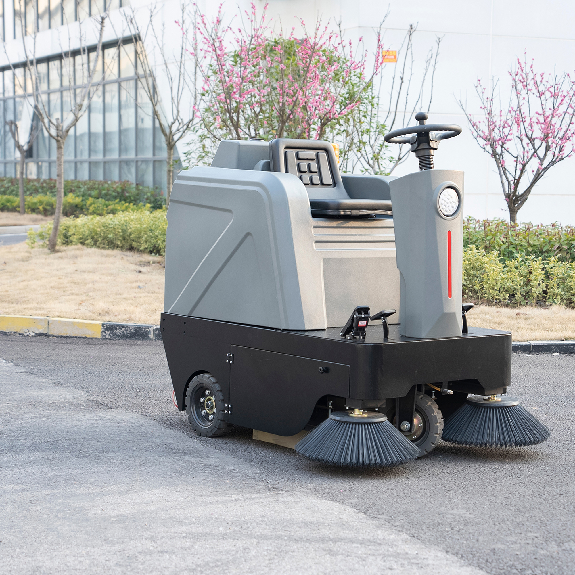 1250-A Driving Sweeper Product Detail