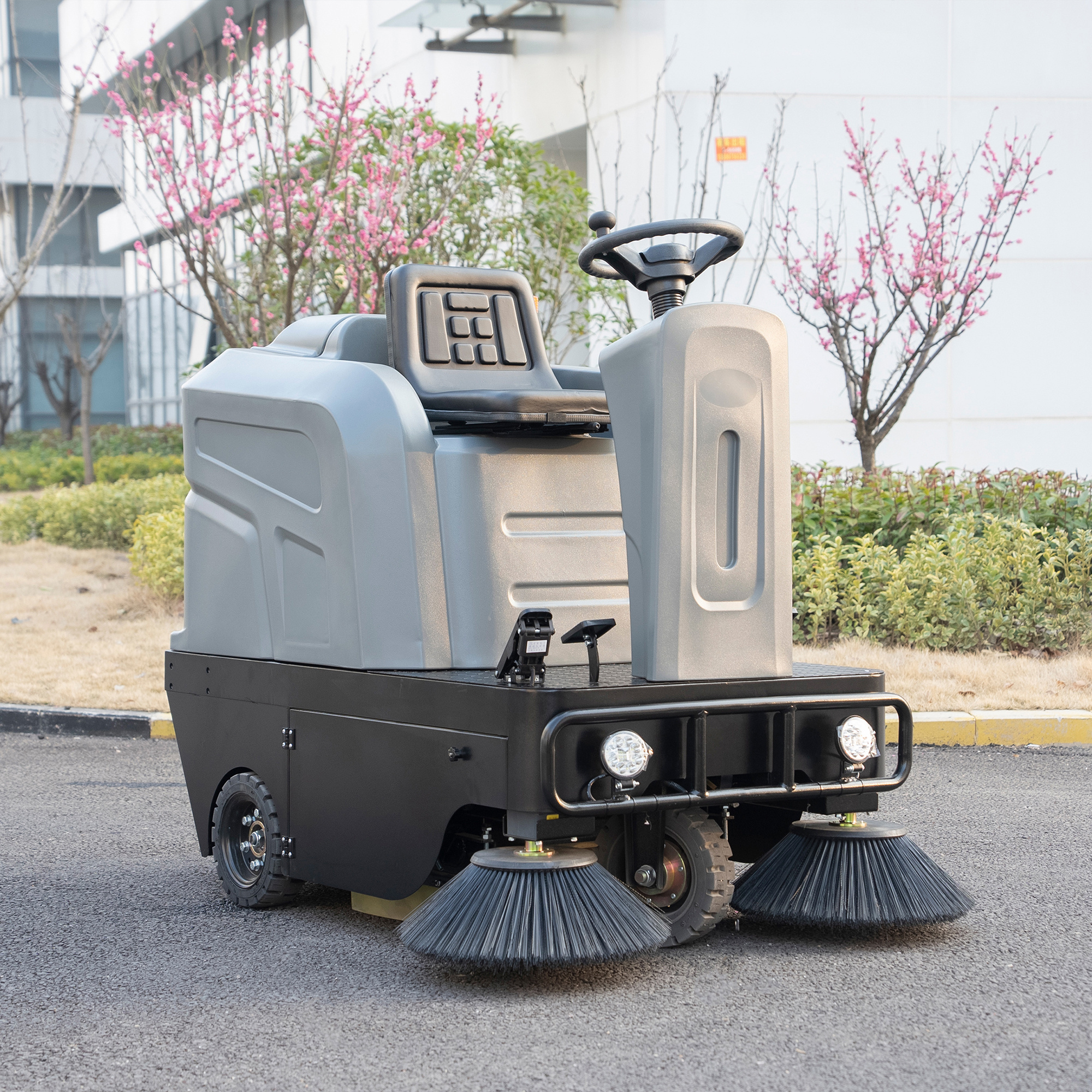 1250-B Driving Sweeper Product Detail