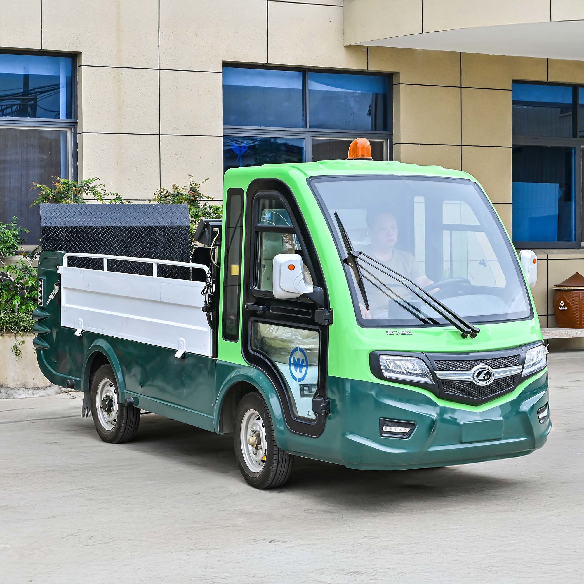 LF-YD412D Electric flatbed truck