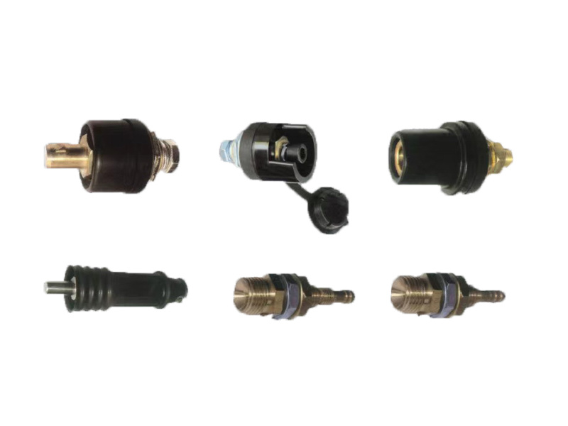 Plug socket and coupler series for welding machine