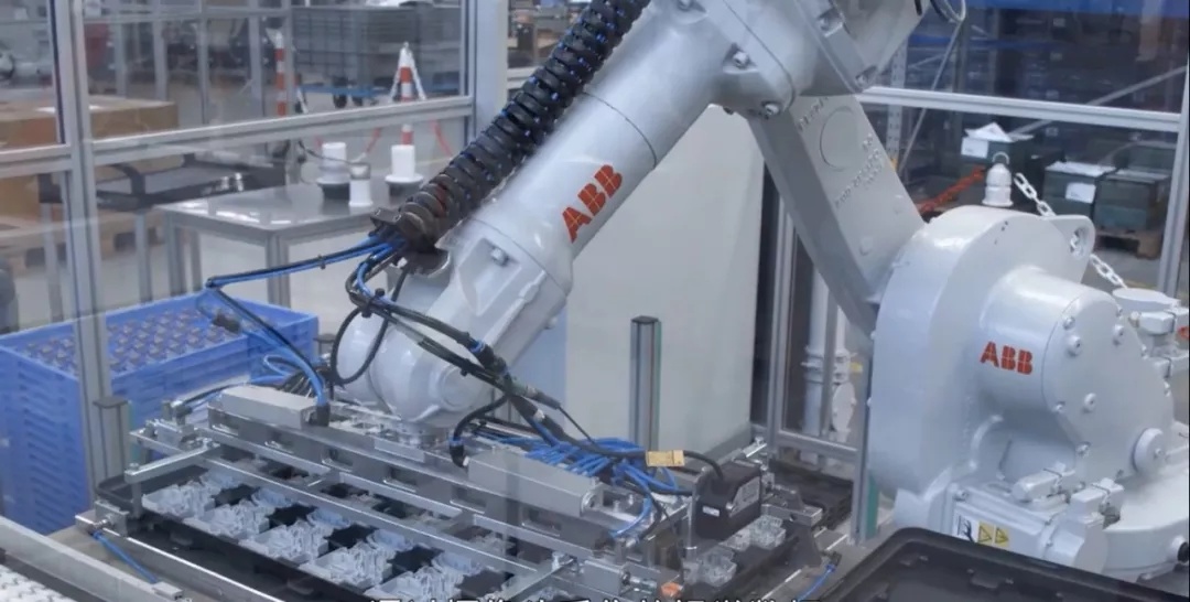 This is not the future, this is today's smart factory