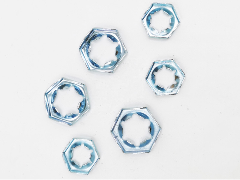 What is the difference between a gasket and a washer?