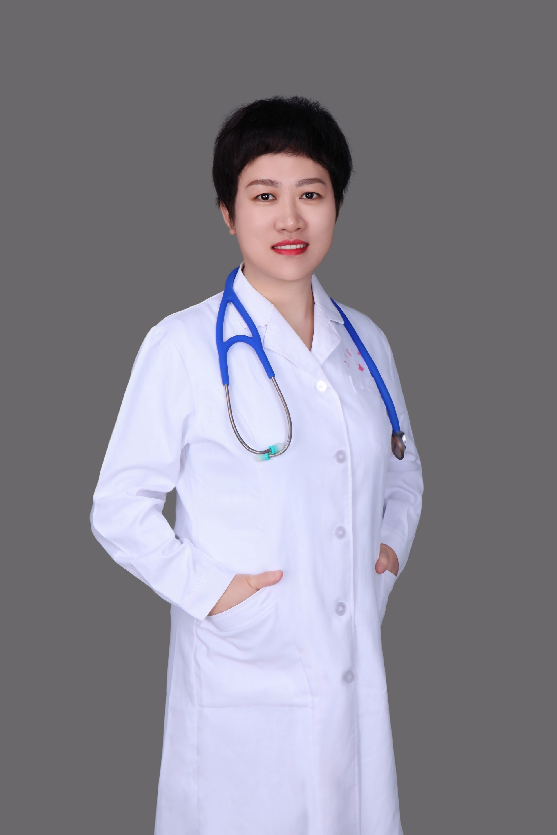 陈玉菲   综合老年医学科一病房  主任医师
