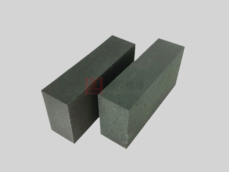 Chrome corundum brick