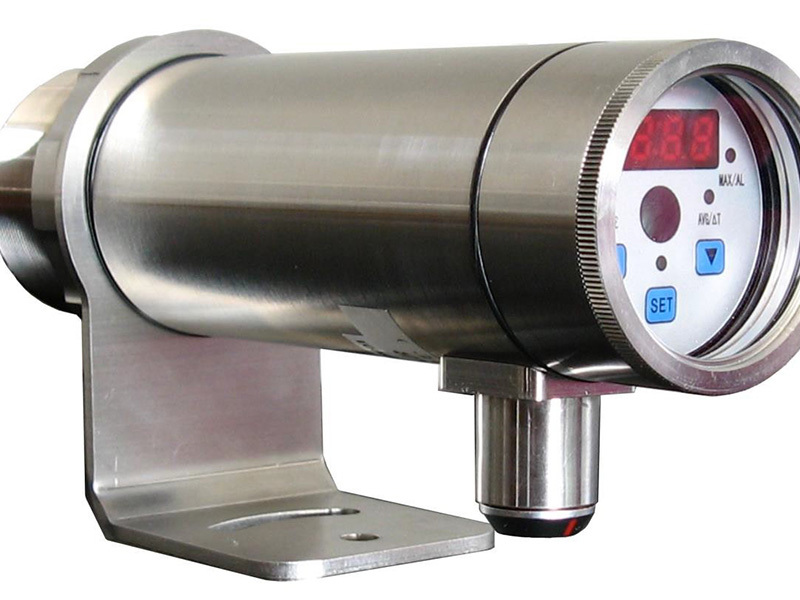 U.S. Fluke infrared thermometer ST25