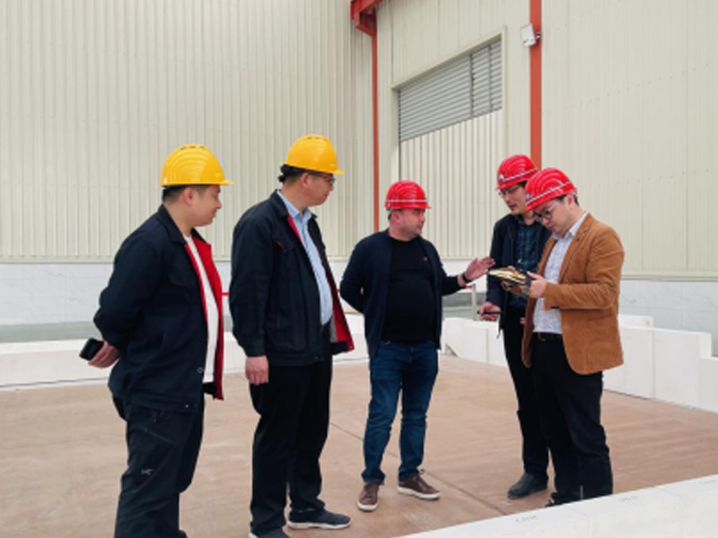 The Pakistan customer came to inspect the products
