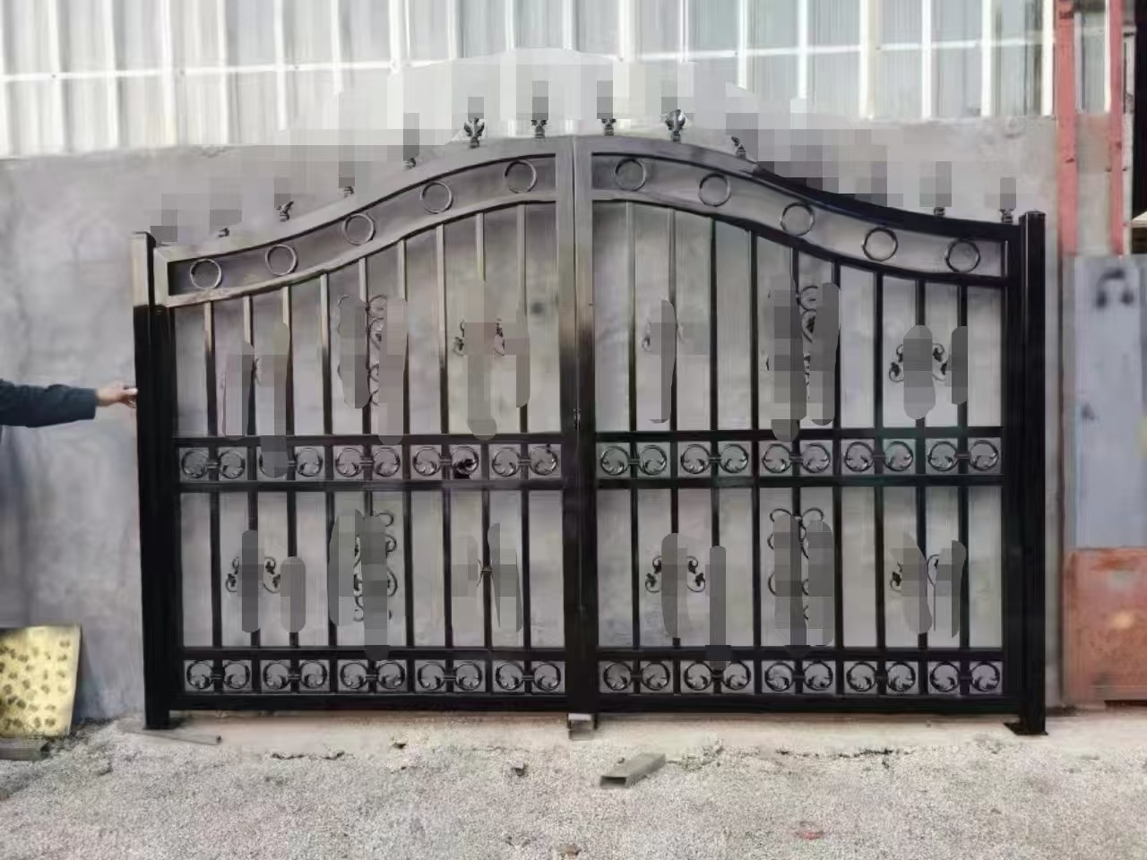 Advantages of Patio Fence in Brussels EU Zone Security