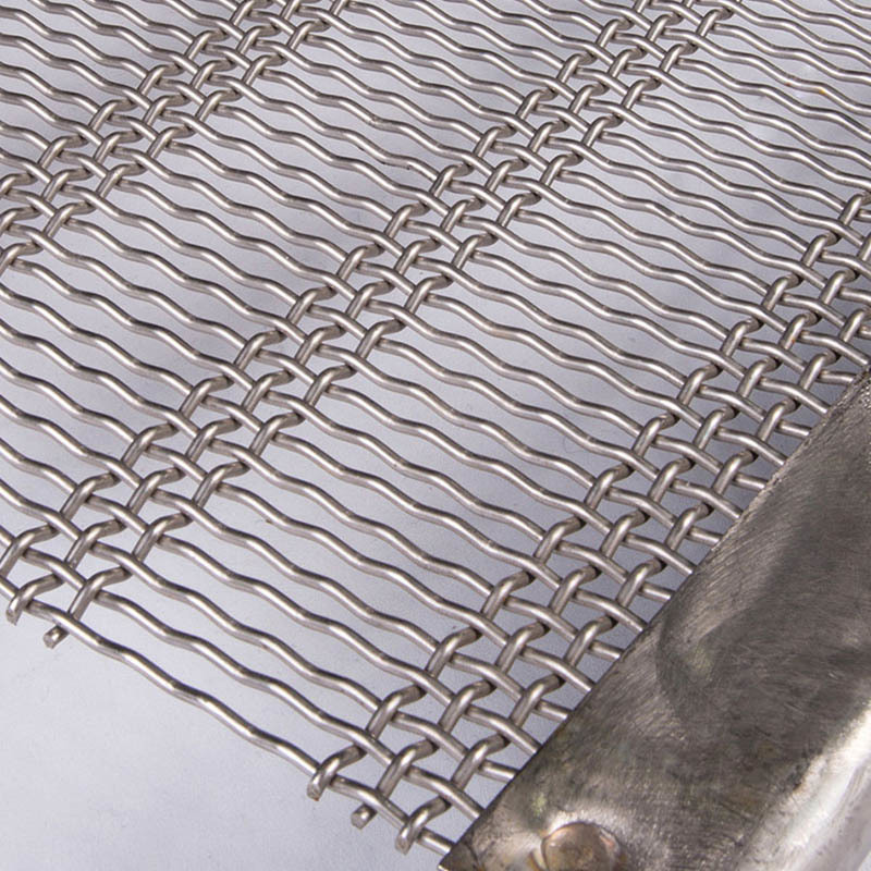 Anti-clogging screen mesh