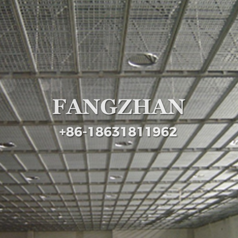 Steel lattice ceiling