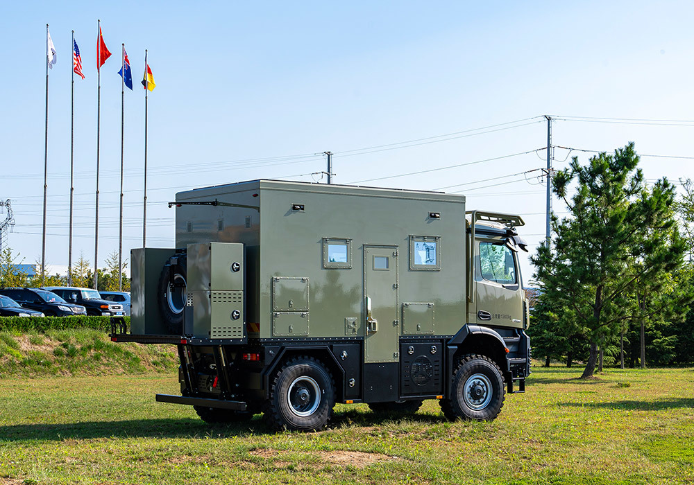 Mercedes-Benz Alos K5 Series Luxury Heavy Truck RV (Flying Bridge Edition) Appearance