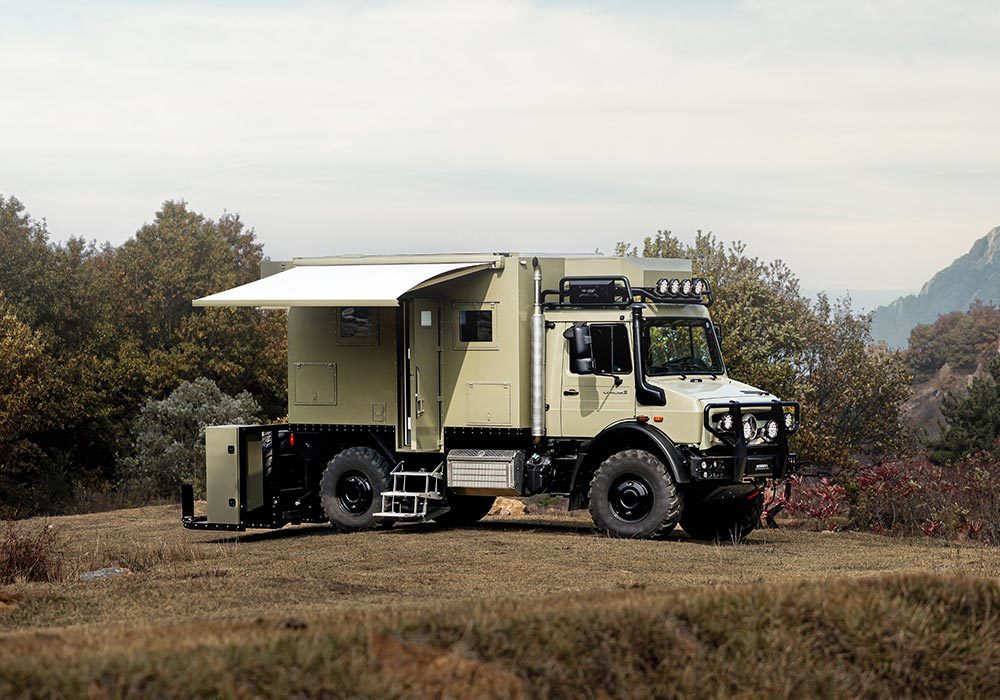 Appearance of Mercedes-Benz Unimock U3 Series Off-road Heavy Truck Touring Car