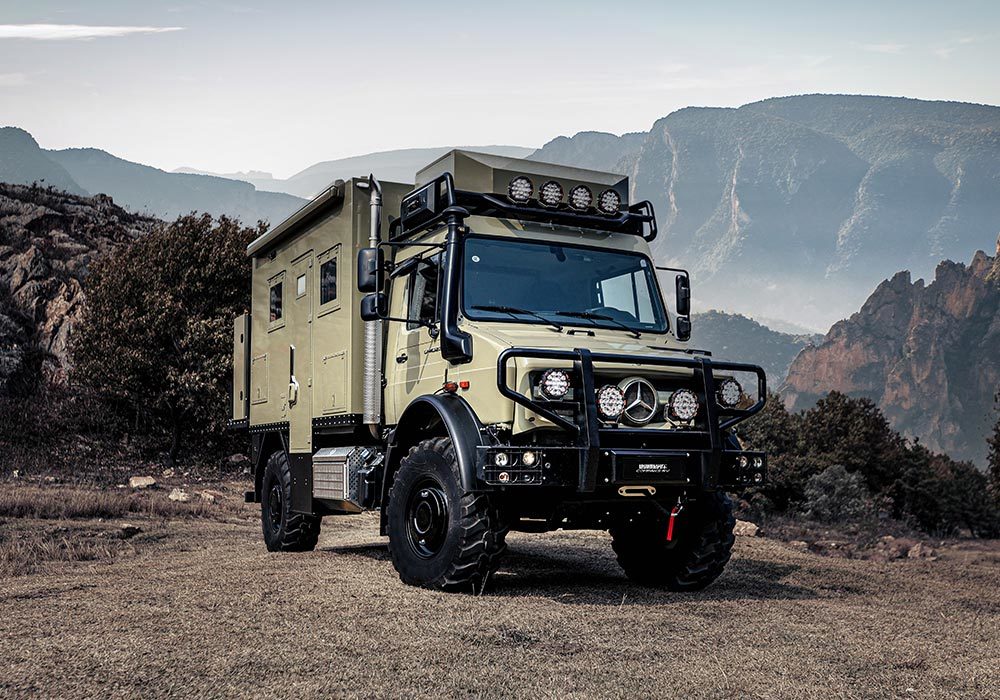 Appearance of Mercedes-Benz Unimock U3 Series Off-road Heavy Truck Touring Car