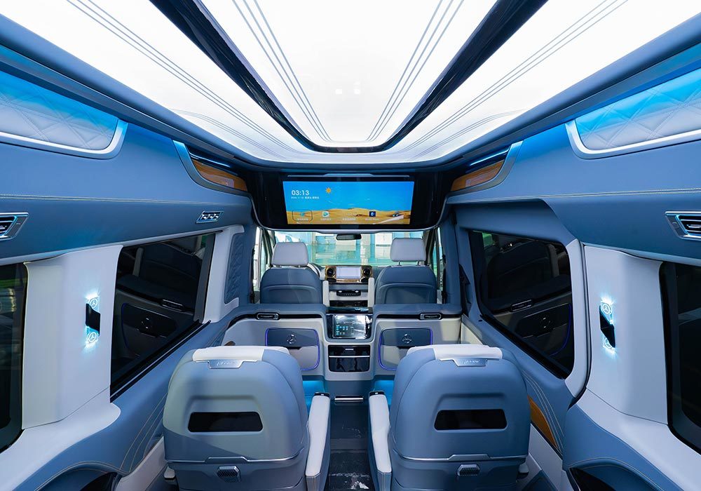 Mercedes-Benz Spint T1-A Luxury Off-Road RV (Cloud Edition) Interior