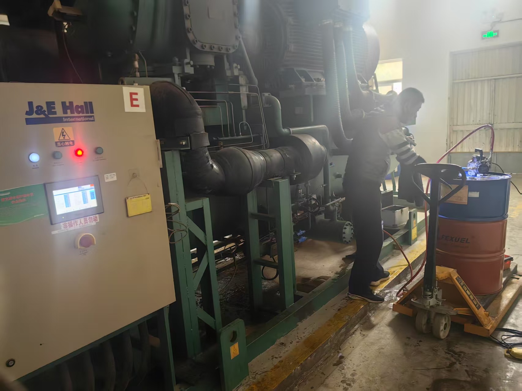 McQuay Low Temperature Open Screw Compressor J&E Hall Uses FEXUEL Refrigeration Oil