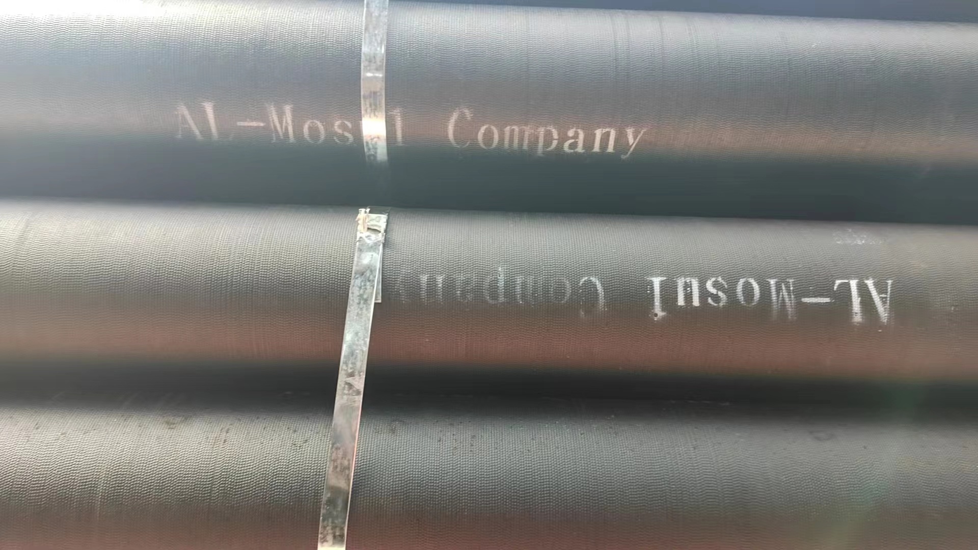 Proveedor de fábrica de China Tubo redondo dúctil de metal Precio Tubo de hierro fundido negro