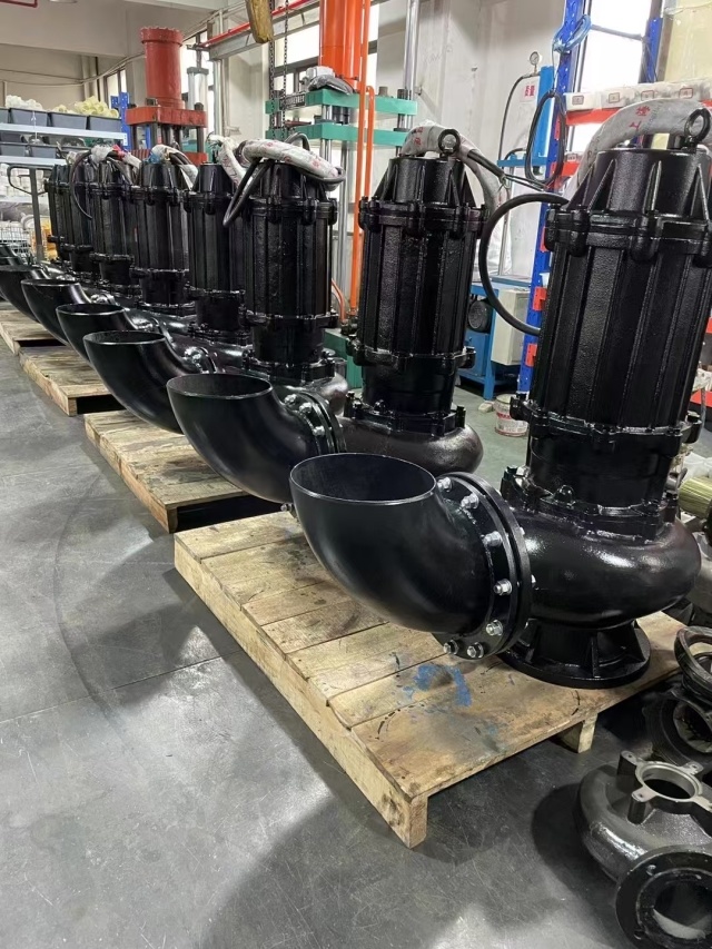 Submersible Sewage Pumps in industrial wastewater treatment