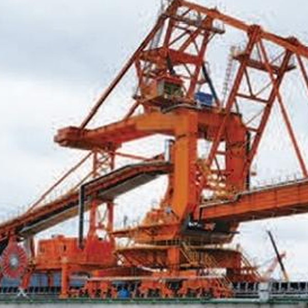Stacker-reclaimer