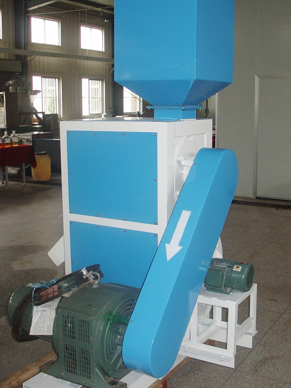 Camellia seed dehulling machine