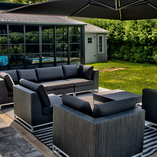 The Ultimate Guide to Choosing Outdoor Lounge Furniture for Your Relaxation Space